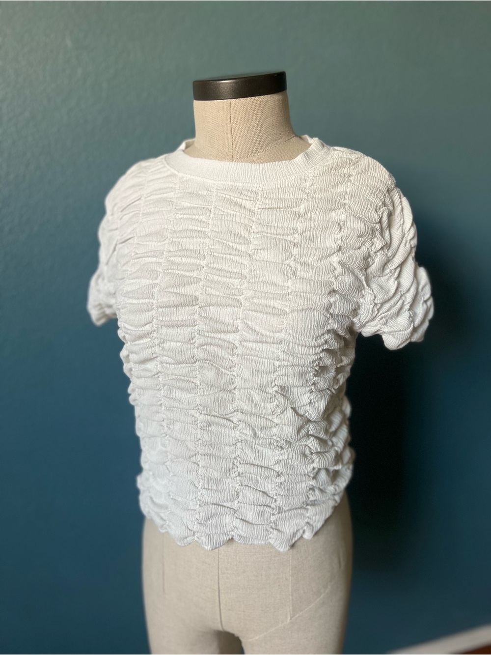 House of Harlow 1960 White Textured Short-Sleeve Top